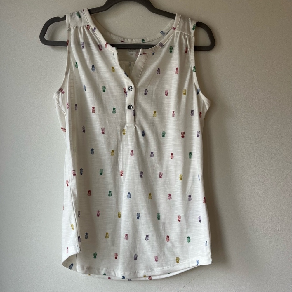 Ricki’s basics sleeveless pineapple print Henley tank top size small summer